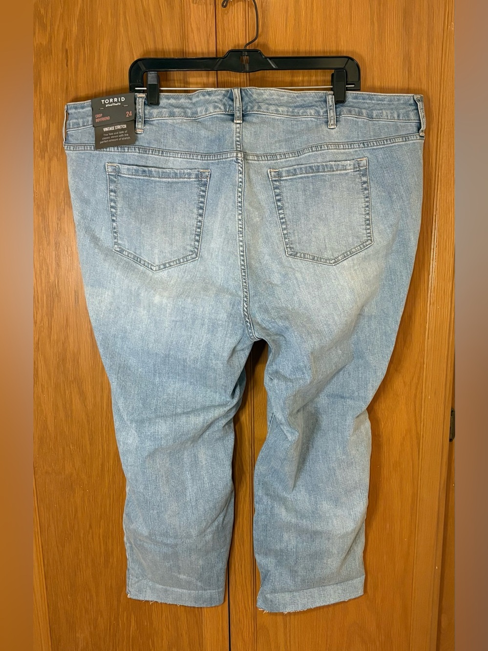 Torrid Crop Boyfriend. Vintage Stretch Jeans Size 24 (3X) NWT - Picture 3 of 15